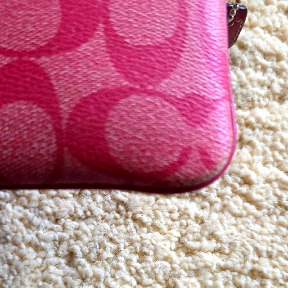 Coach Pink Wristlet - Picture 7 of 8